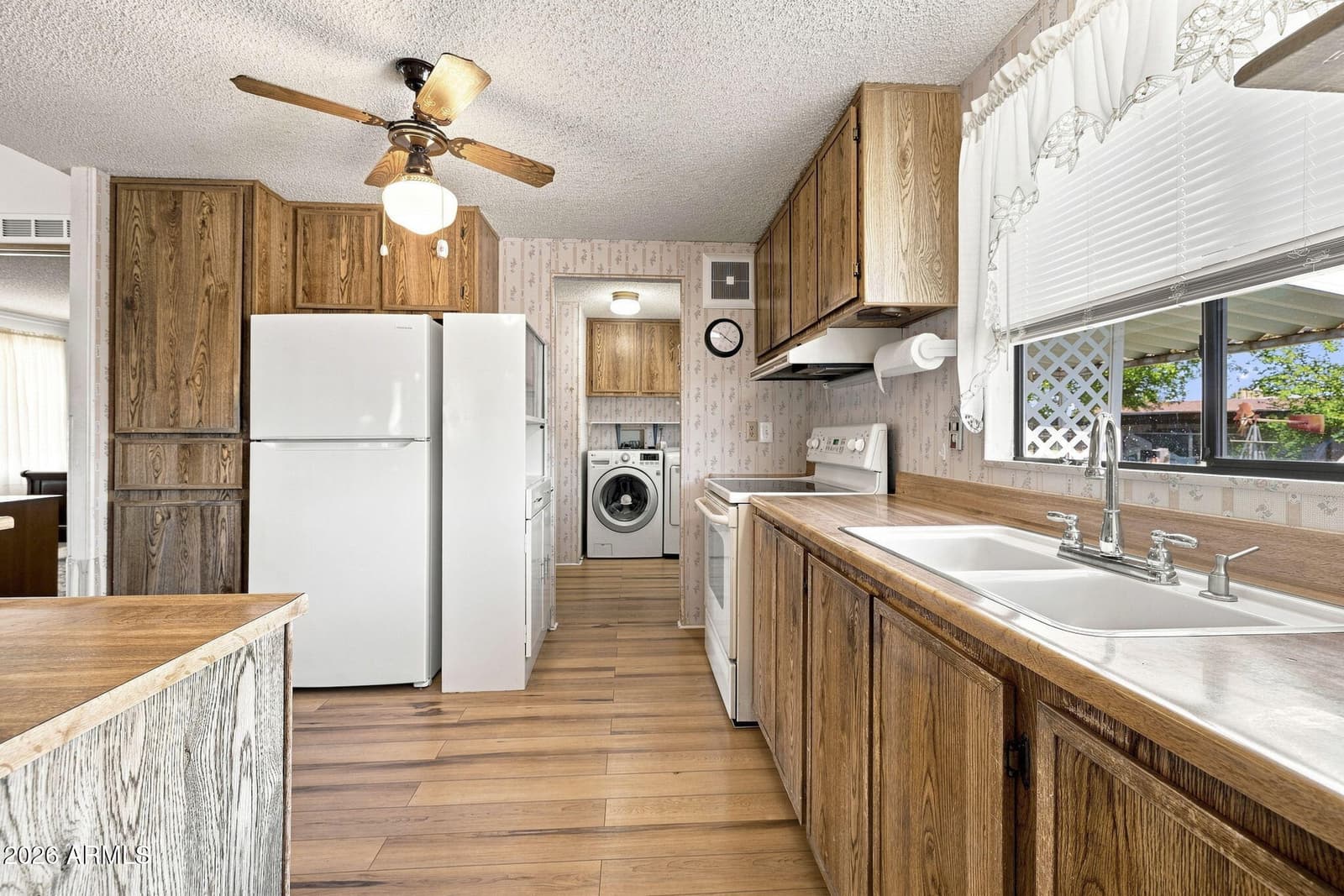 695 N AZ-89 19, Chino Valley, AZ 86323 — photo 5 of 13
