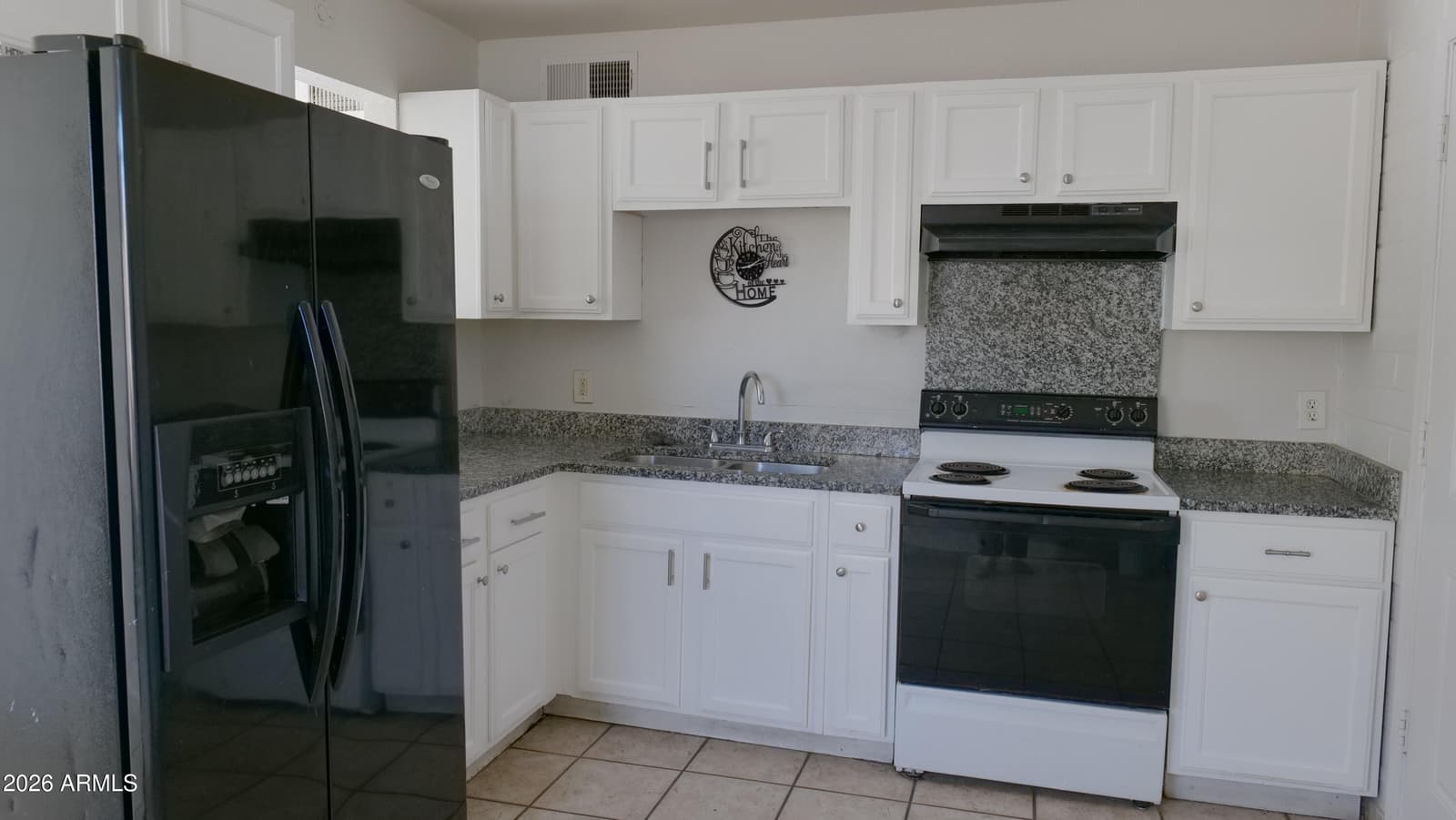 2520 E Chipman Road, Phoenix, AZ 85040 — photo 8 of 25