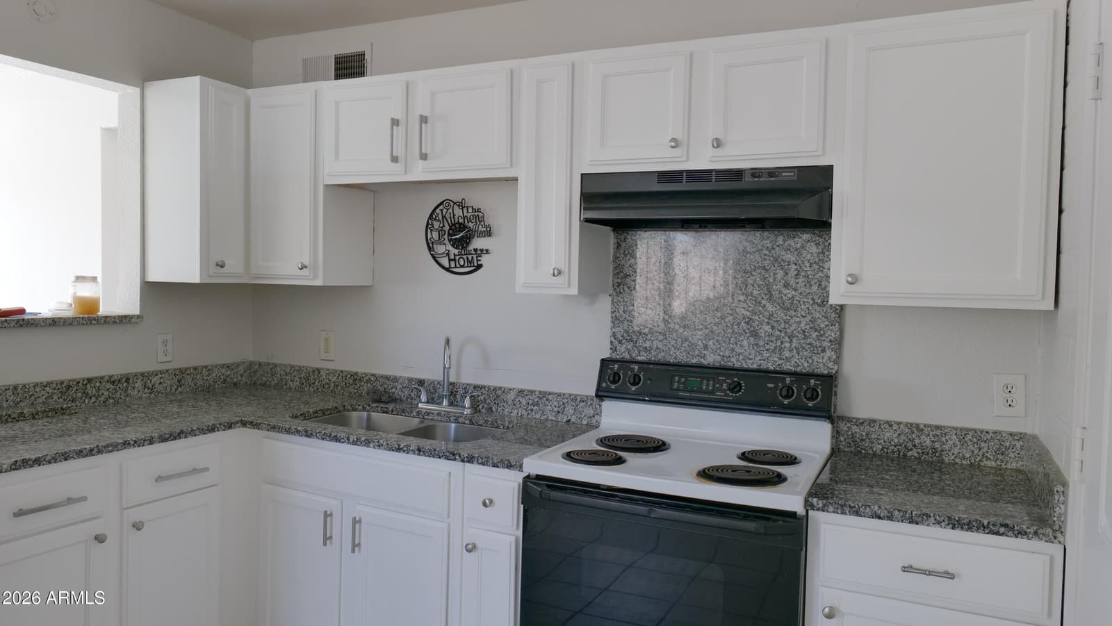 2520 E Chipman Road, Phoenix, AZ 85040 — photo 7 of 25