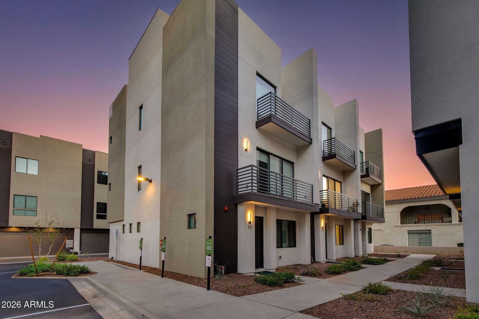 4220 N 32nd Street 17, Phoenix, AZ 85018 — photo 4 of 86