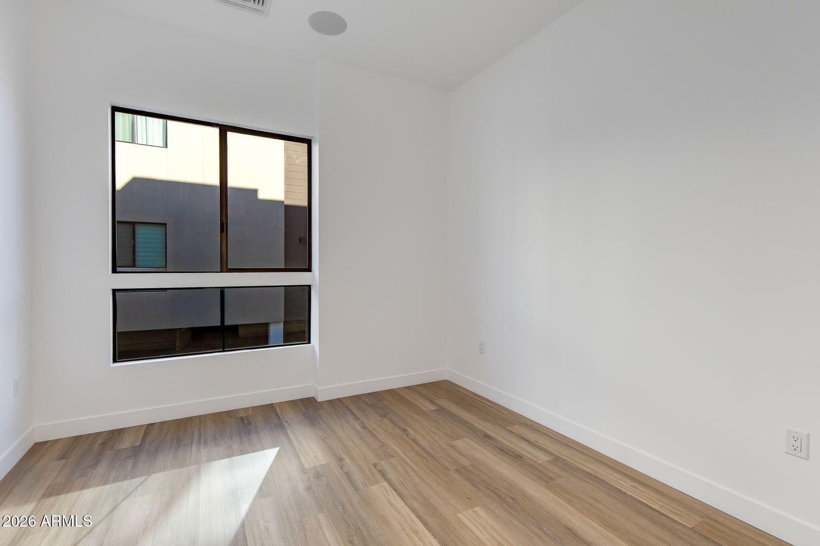 4220 N 32nd Street 17, Phoenix, AZ 85018 — photo 27 of 86