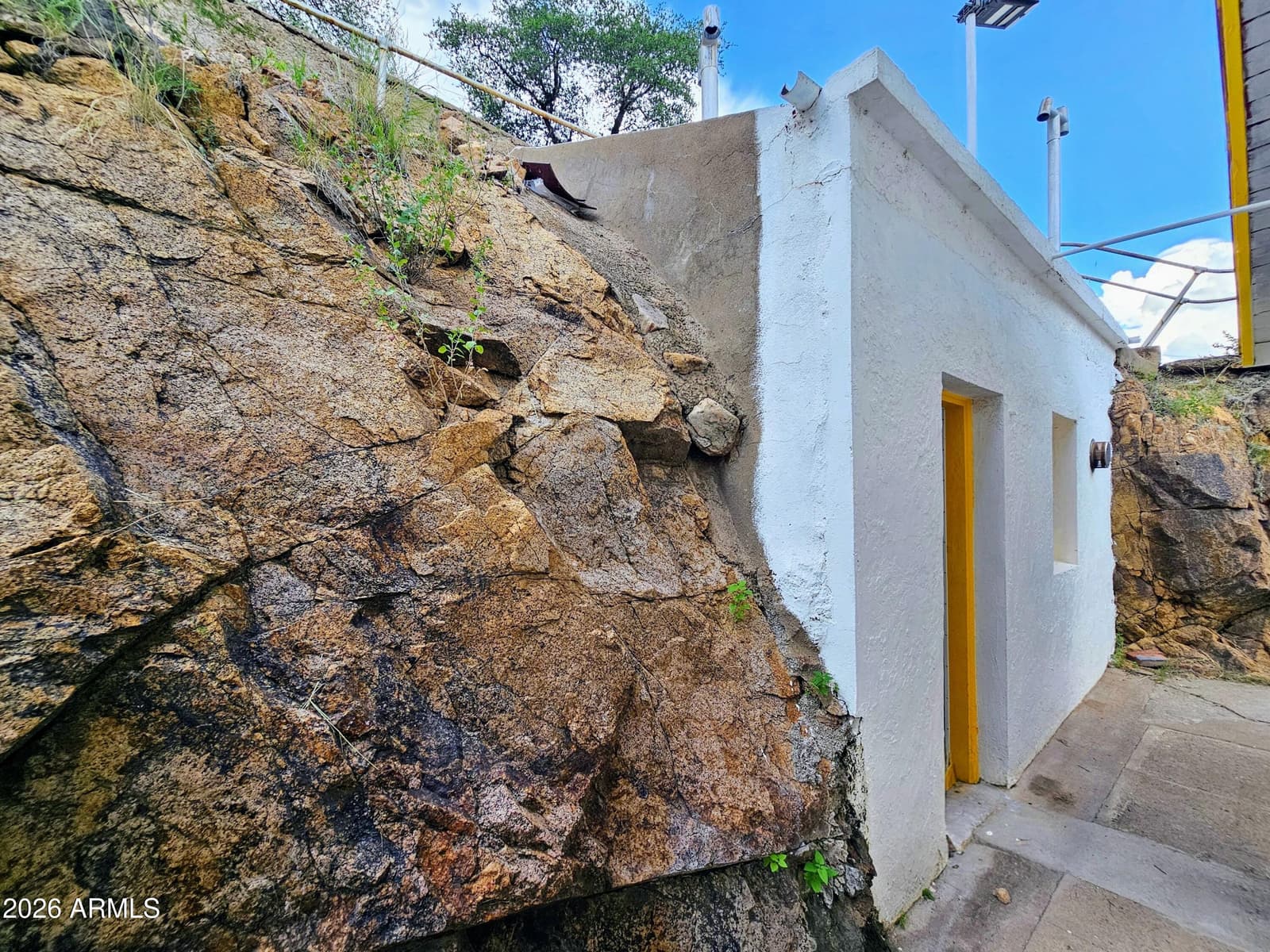 644 B Tombstone Canyon, Bisbee, AZ 85603 — photo 16 of 21
