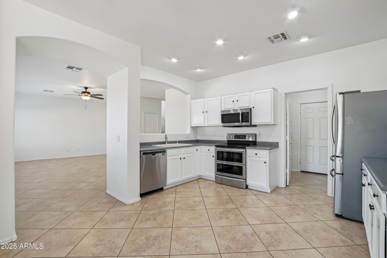30263 N Bobcat Way, San Tan Valley, AZ 85143 — photo 12 of 69