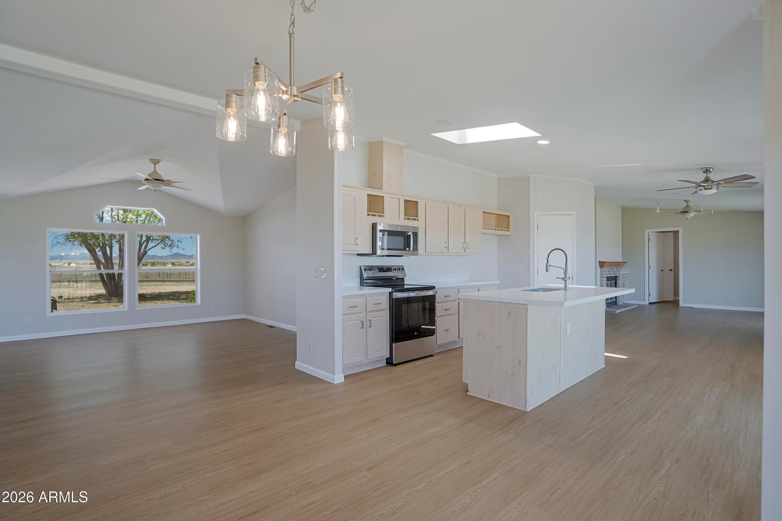 11565 N Antelope Meadows Drive, Prescott Valley, AZ 86315 — photo 6 of 68