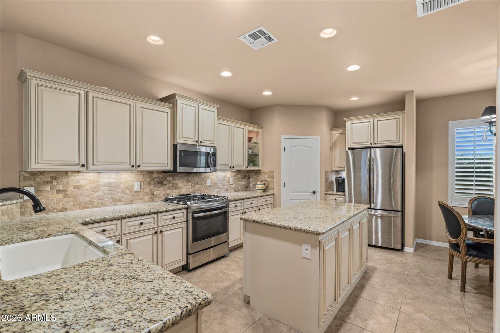 4424 E Muriel Drive, Phoenix, AZ 85032 — photo 10 of 36
