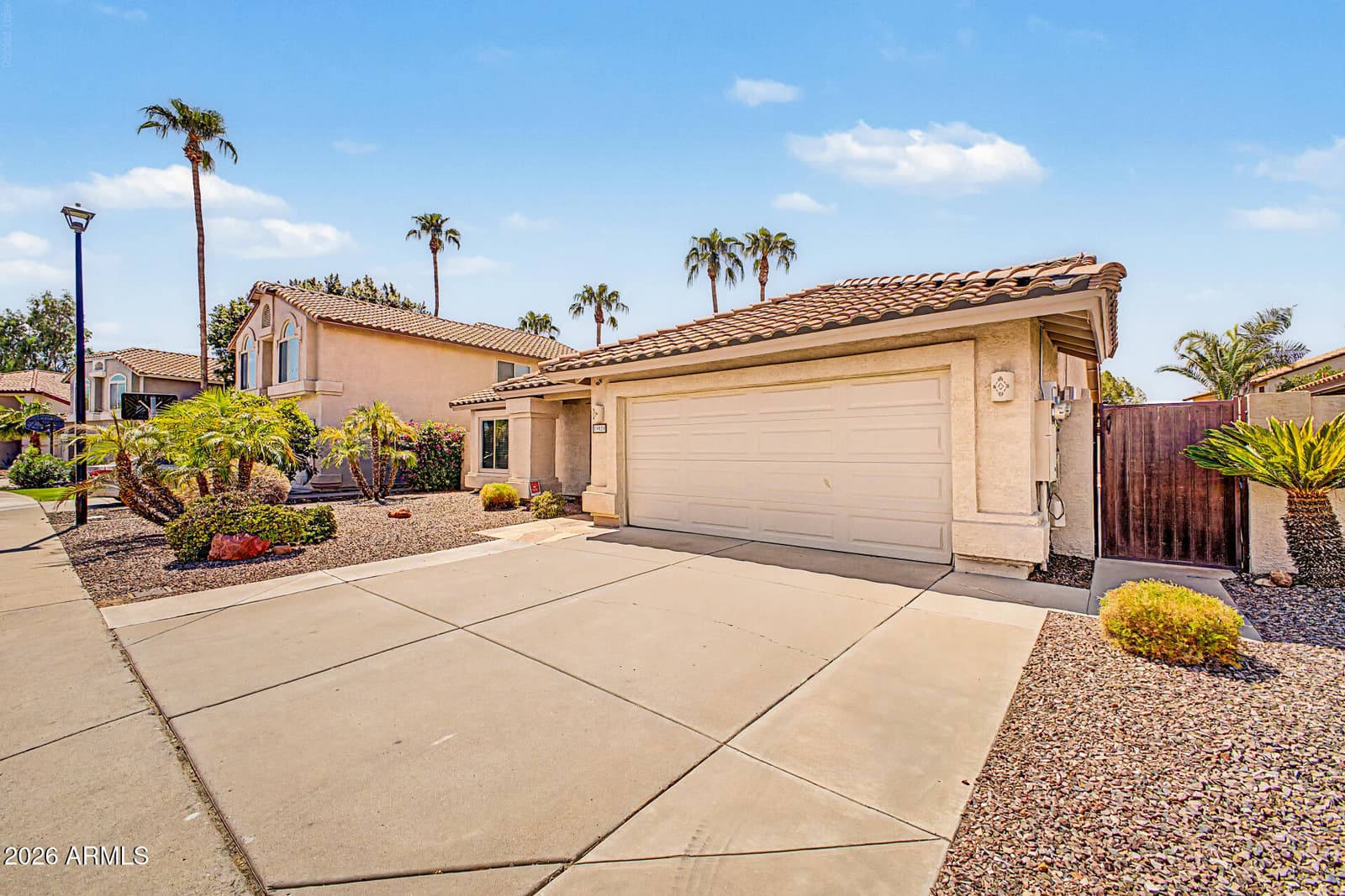 19020 N 73rd Lane, Glendale, AZ 85308 — photo 2 of 30