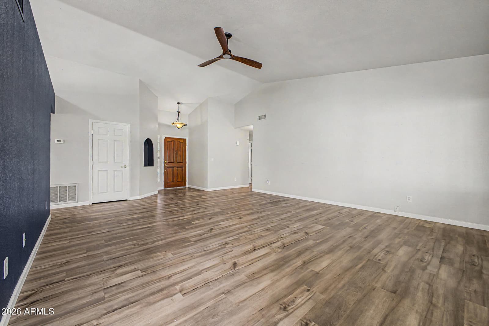19020 N 73rd Lane, Glendale, AZ 85308 — photo 4 of 30