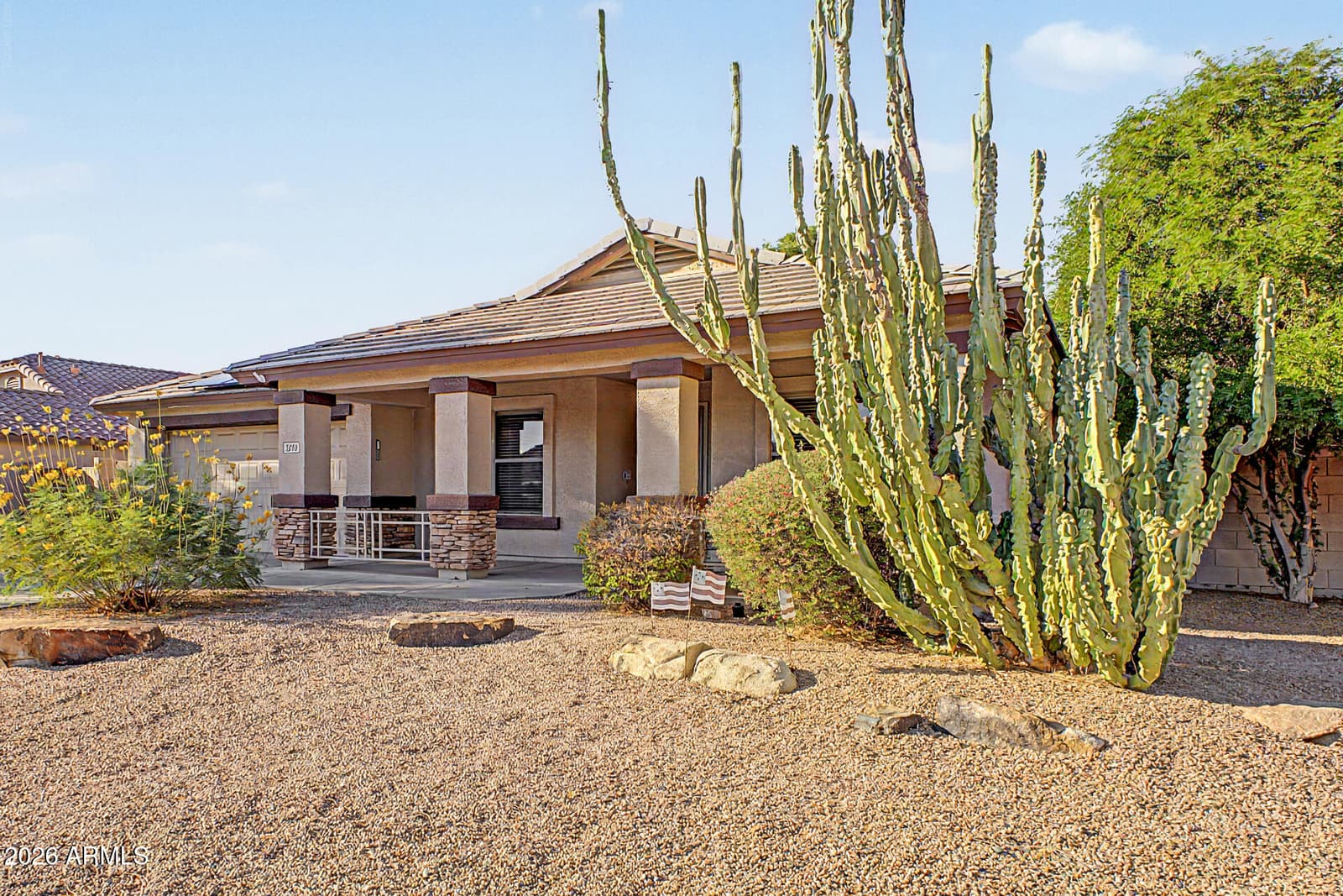 2070 E Fairview Street, Chandler, AZ 85225 — photo 4 of 35