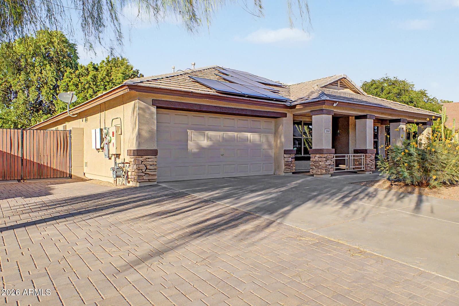 2070 E Fairview Street, Chandler, AZ 85225 — photo 6 of 35