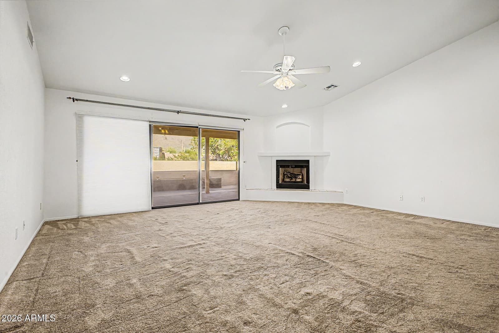 5674 E 3rd Avenue, Apache Junction, AZ 85119 — photo 6 of 41