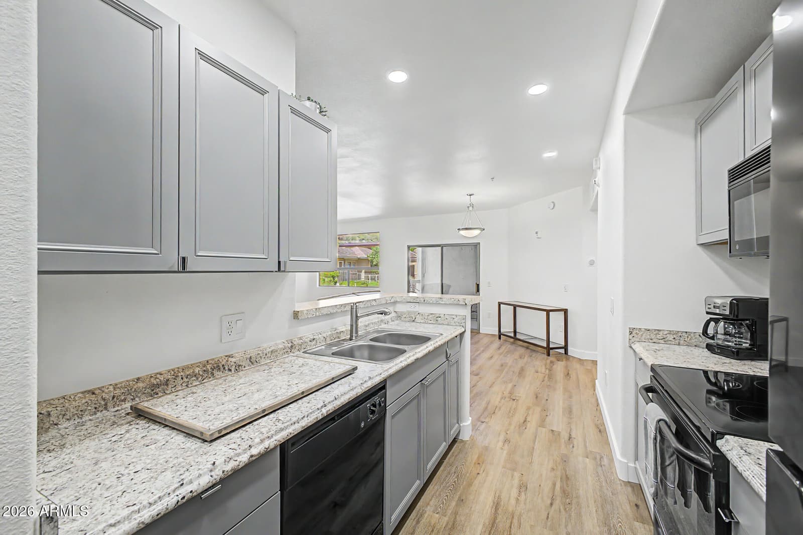 9820 N Central Avenue 120, Phoenix, AZ 85020 — photo 10 of 48