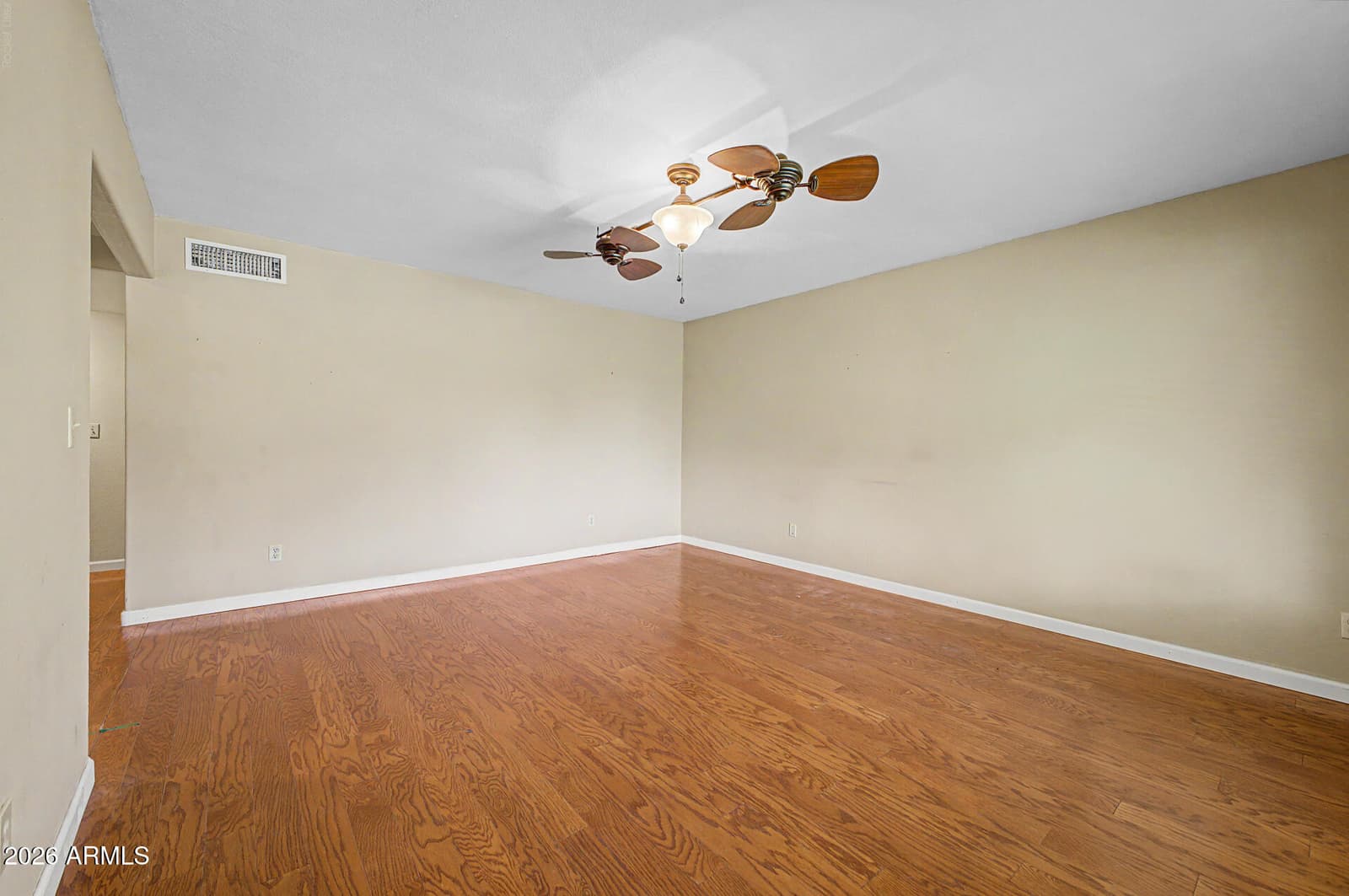 11243 N 58th Drive, Glendale, AZ 85304 — photo 6 of 35