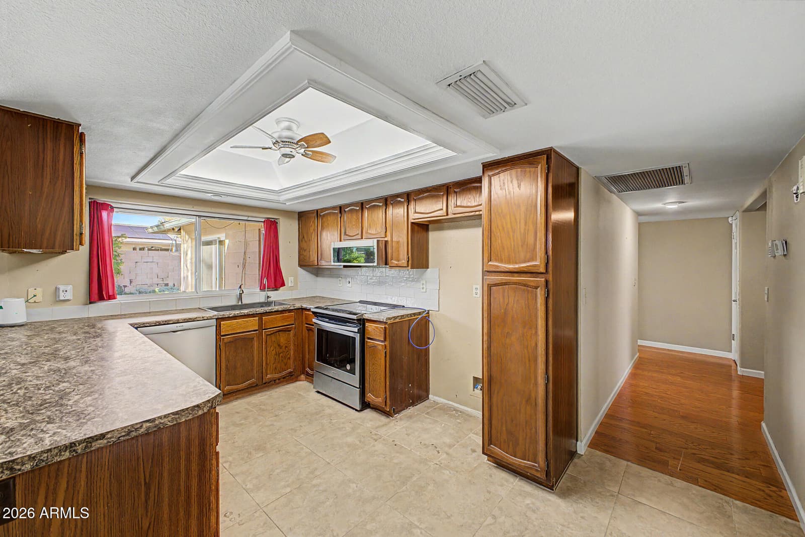 11243 N 58th Drive, Glendale, AZ 85304 — photo 12 of 35
