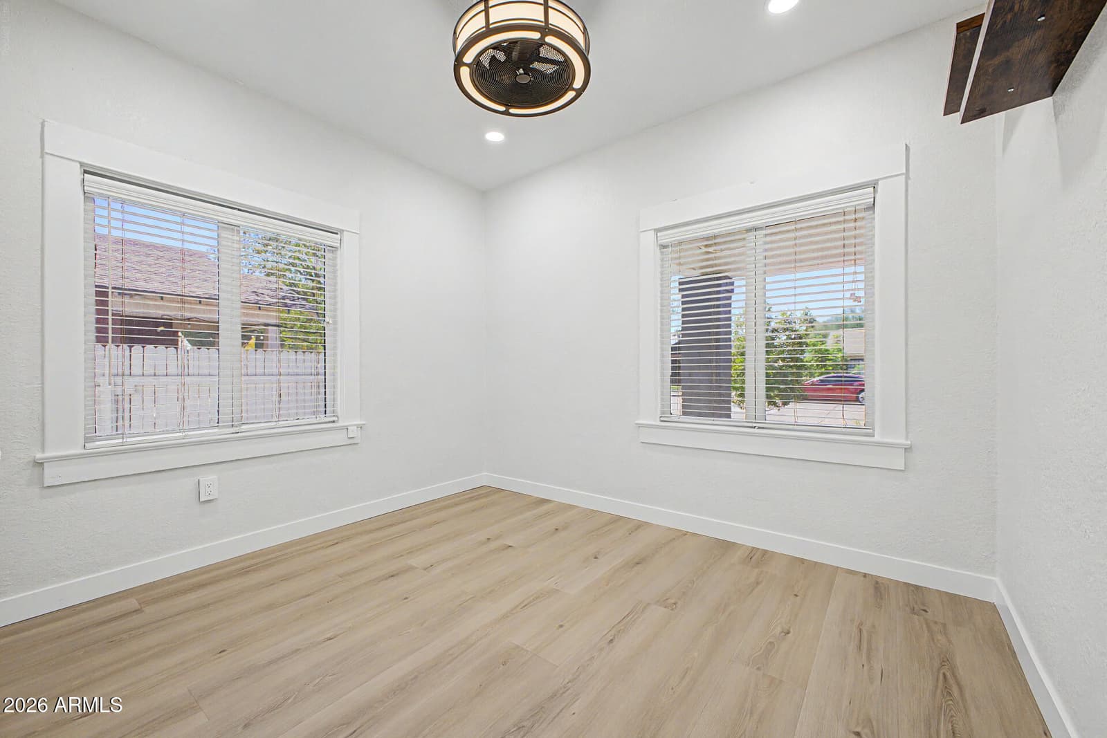 2037 N Mitchell Street, Phoenix, AZ 85006 — photo 17 of 51