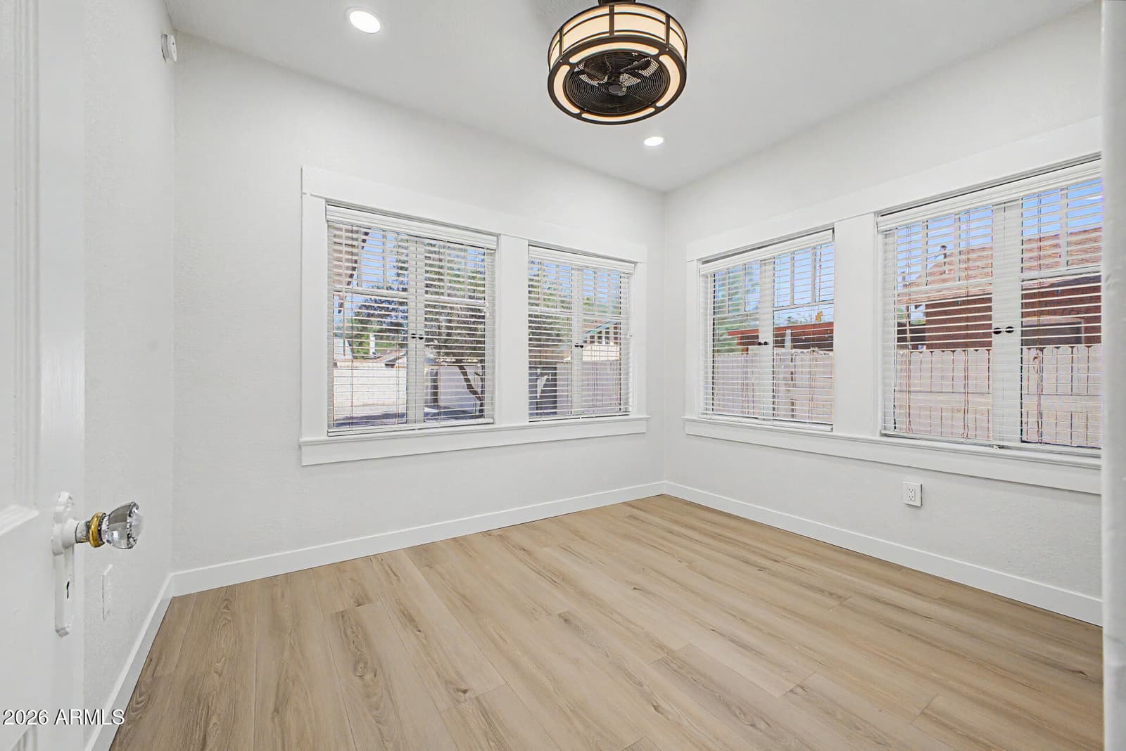 2037 N Mitchell Street, Phoenix, AZ 85006 — photo 14 of 51
