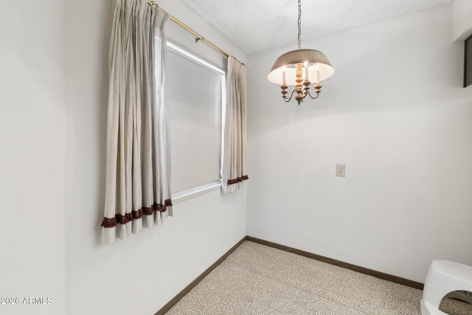 10538 W Palmeras Drive, Sun City, AZ 85373 — photo 7 of 32