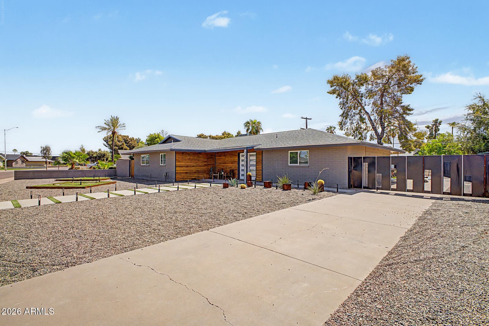 8307 E Rancho Vista Drive, Scottsdale, AZ 85251 — photo 8 of 65