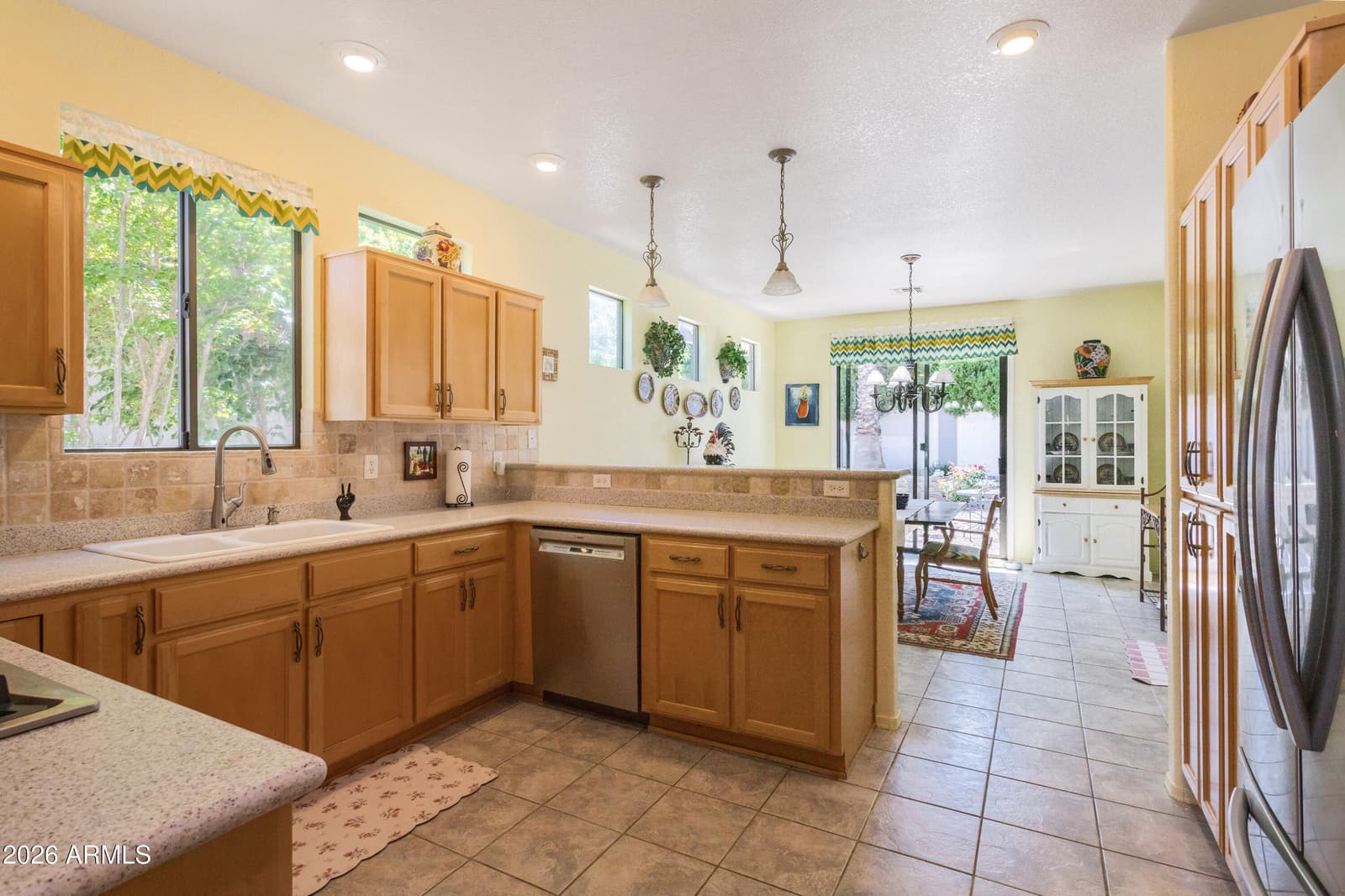 2974 Softwind Drive, Sierra Vista, AZ 85650 — photo 10 of 48