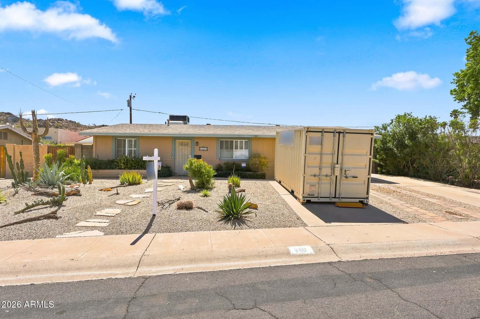 2217 E Acoma Drive, Phoenix, AZ 85022 — photo 5 of 70