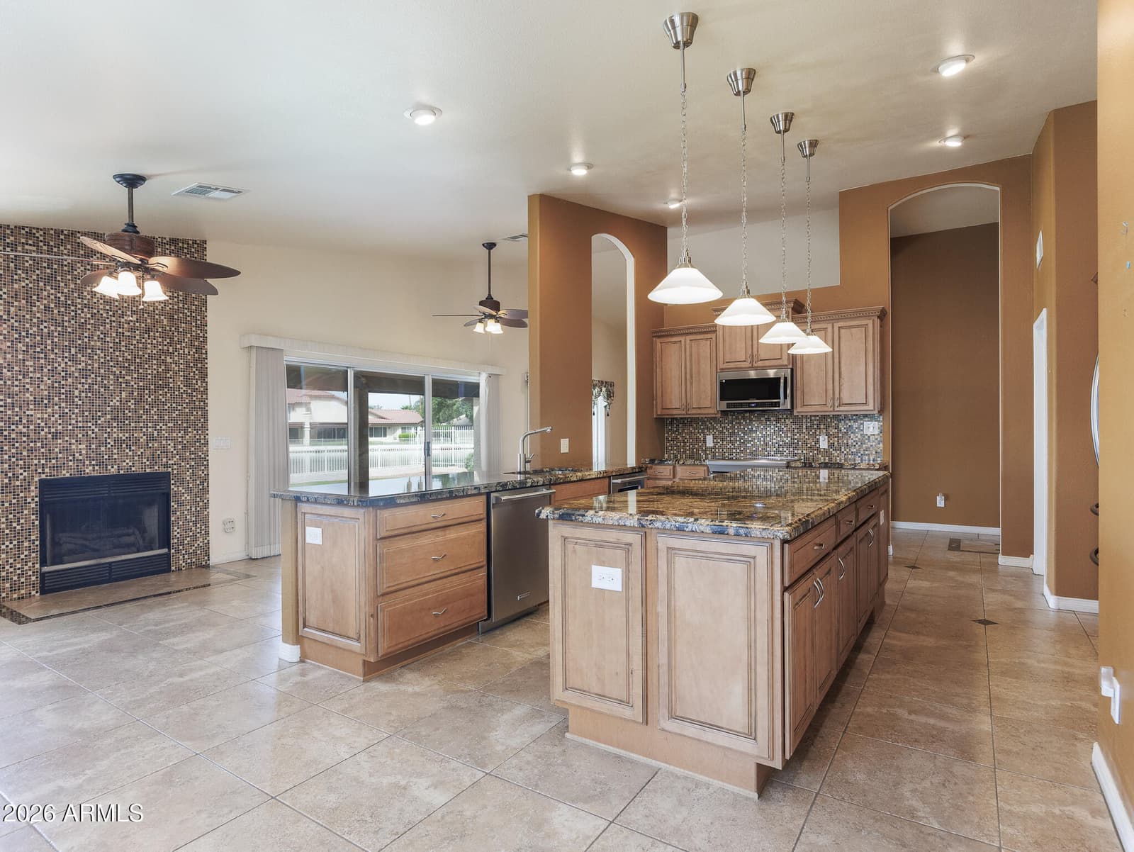 2081 N Pebble Beach Drive, Casa Grande, AZ 85122 — photo 23 of 63