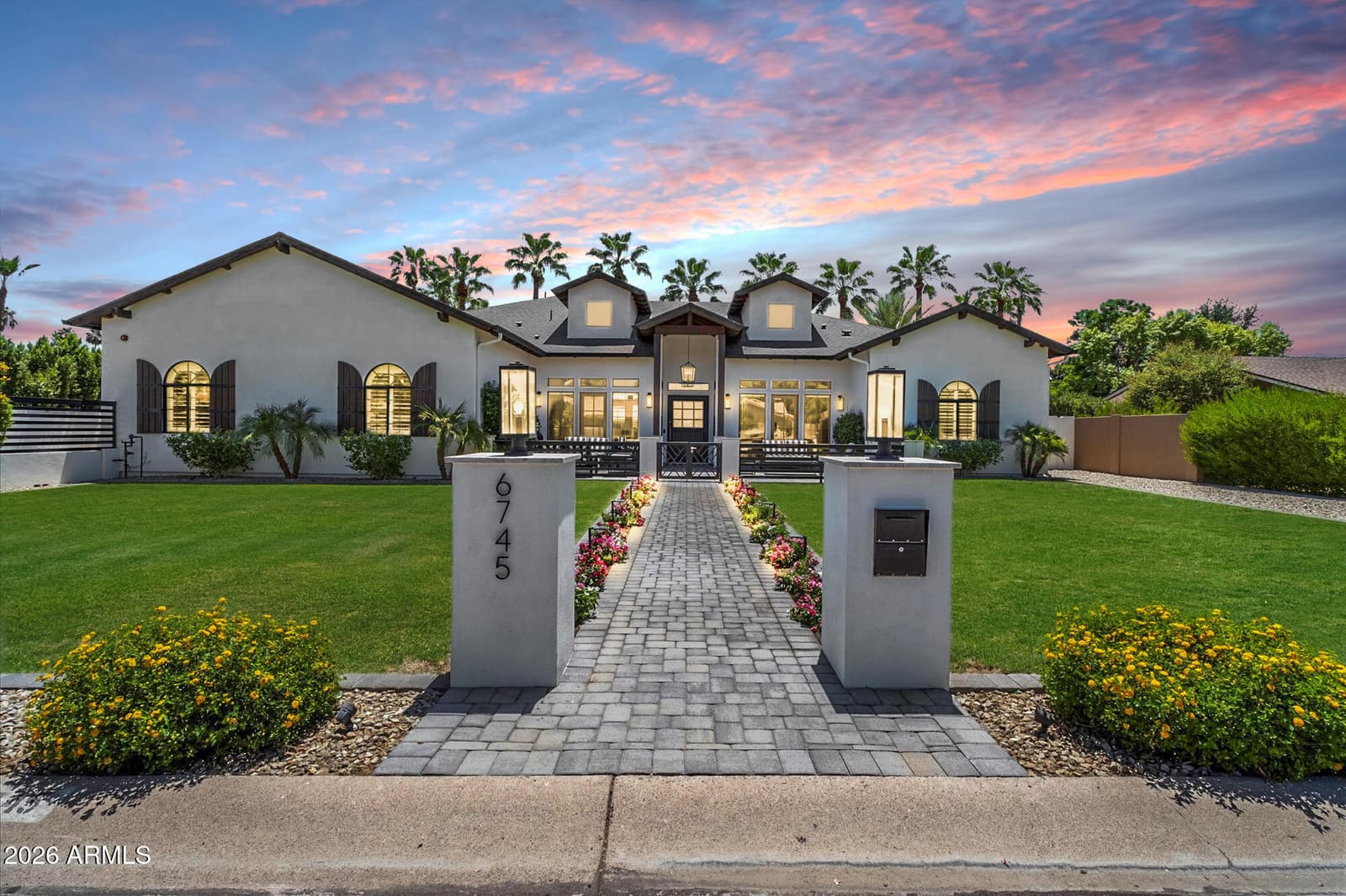 6745 E Montecito Avenue, Scottsdale, AZ 85251 — photo 12 of 46