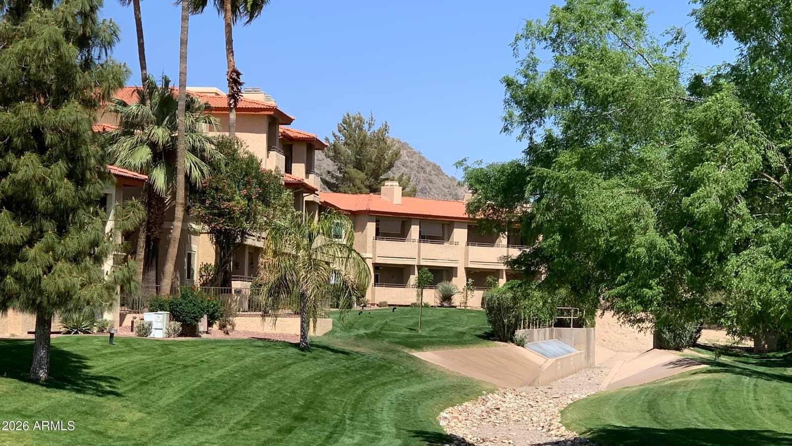 10410 N Cave Creek Road 2100, Phoenix, AZ 85020 — photo 37 of 41