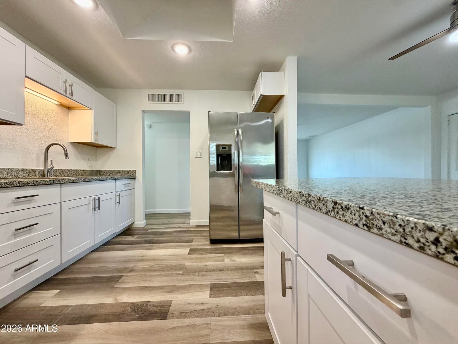 3108 W Rose Lane, Phoenix, AZ 85017 — photo 11 of 36