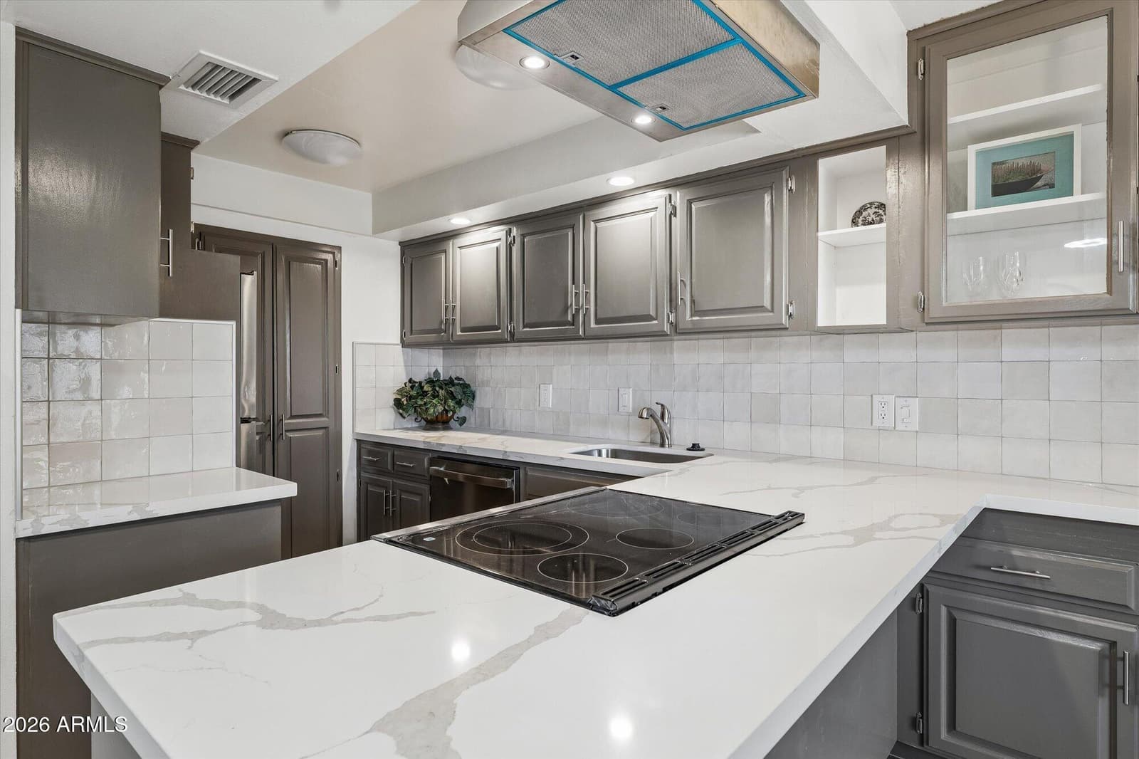 8135 N Central Avenue Avenue 4, Phoenix, AZ 85020 — photo 12 of 50