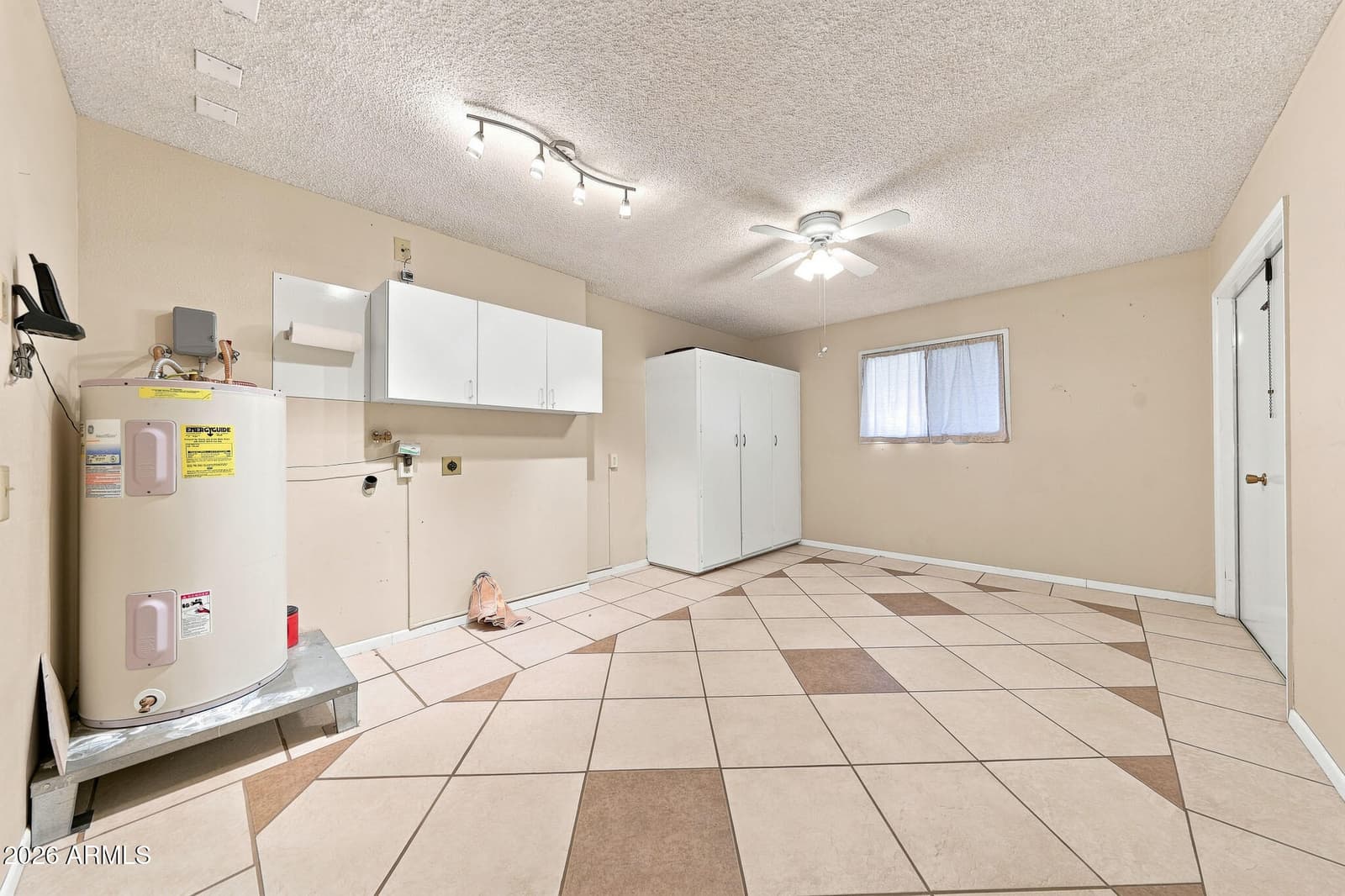 9607 W Willowbrook Drive, Sun City, AZ 85373 — photo 20 of 38