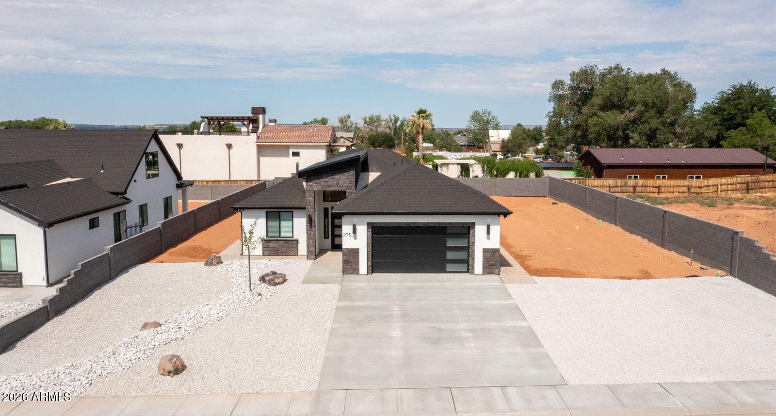 275 S Barlow St Street, Colorado City, AZ 86021 — photo 3 of 40
