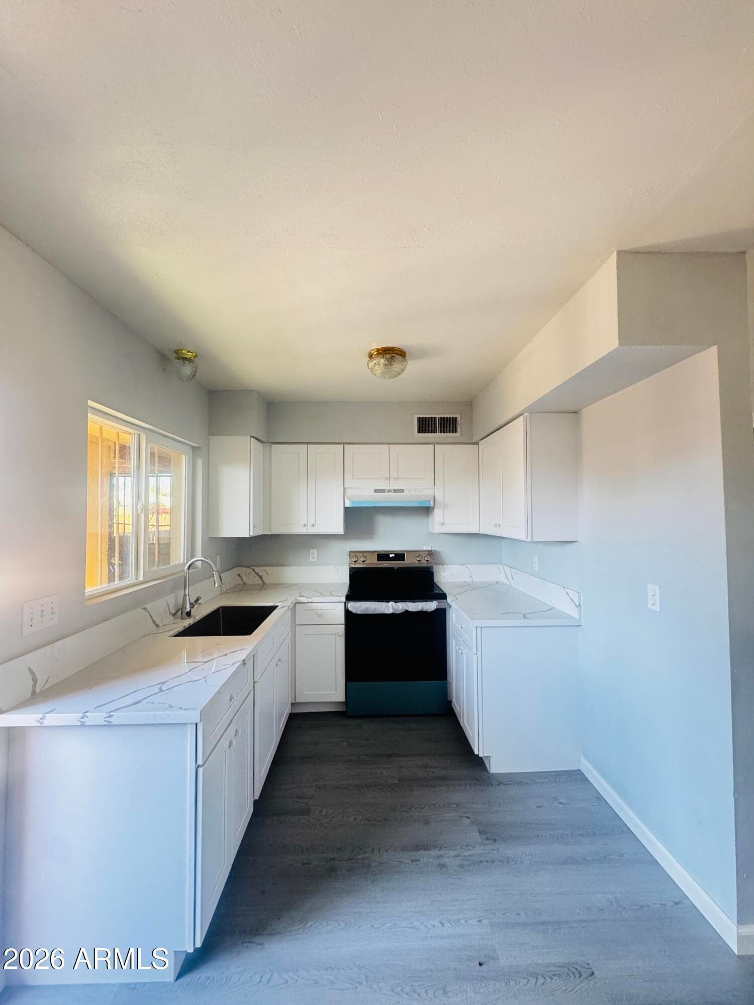 4625 W Thomas Road 83, Phoenix, AZ 85031 — photo 4 of 18