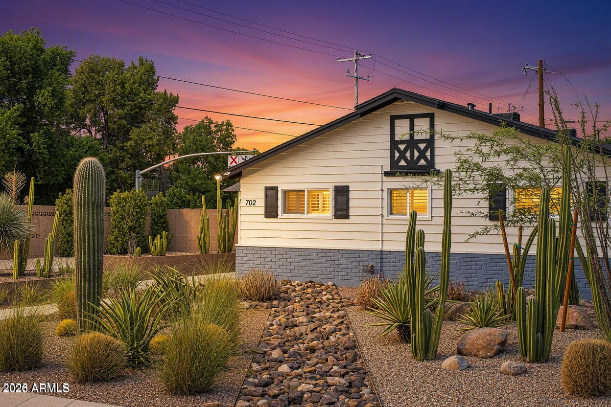 702 E Desert Park Lane, Phoenix, AZ 85020 — photo 47 of 55