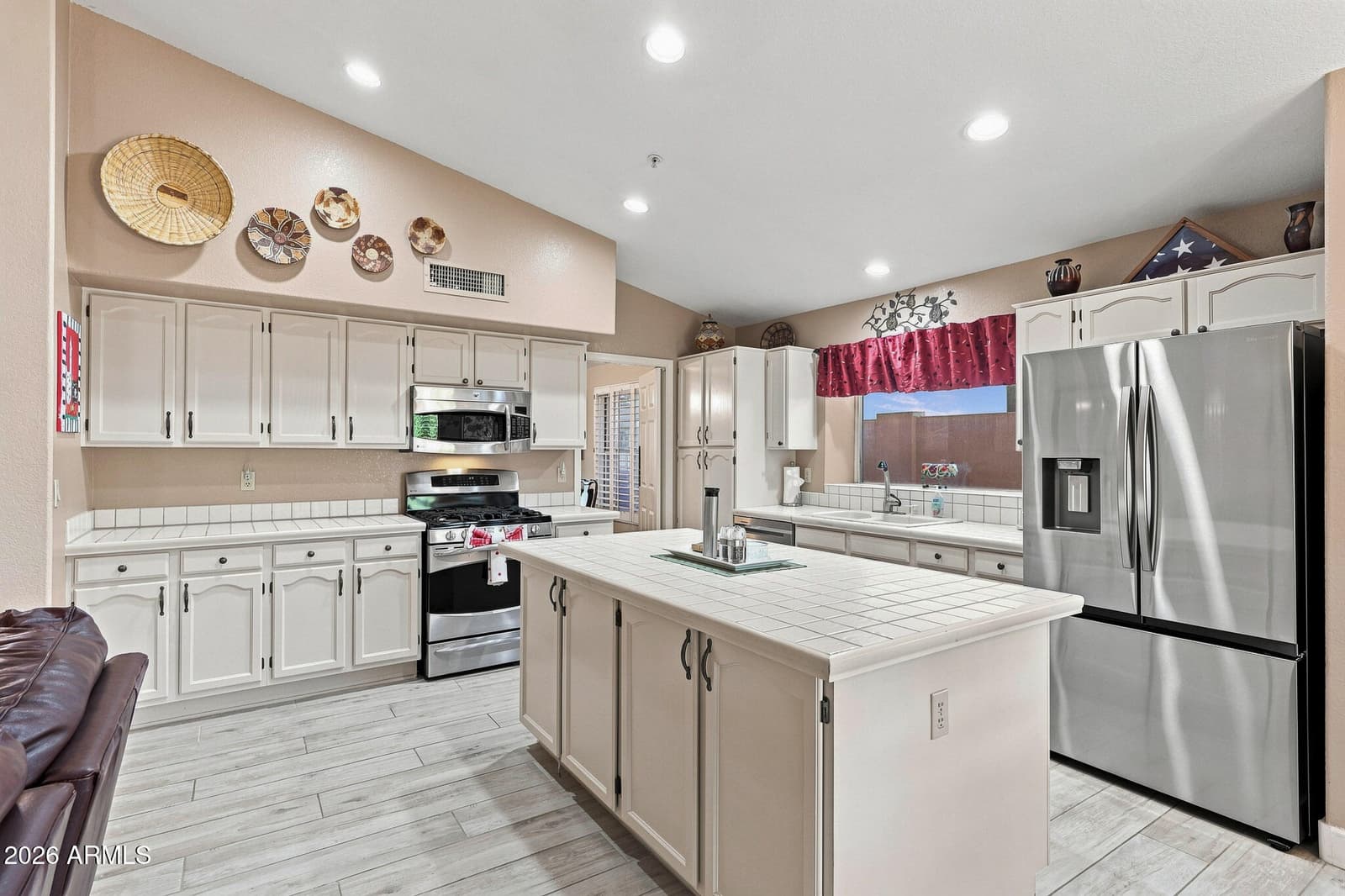 9513 E Presidio Road, Scottsdale, AZ 85260 — photo 9 of 34