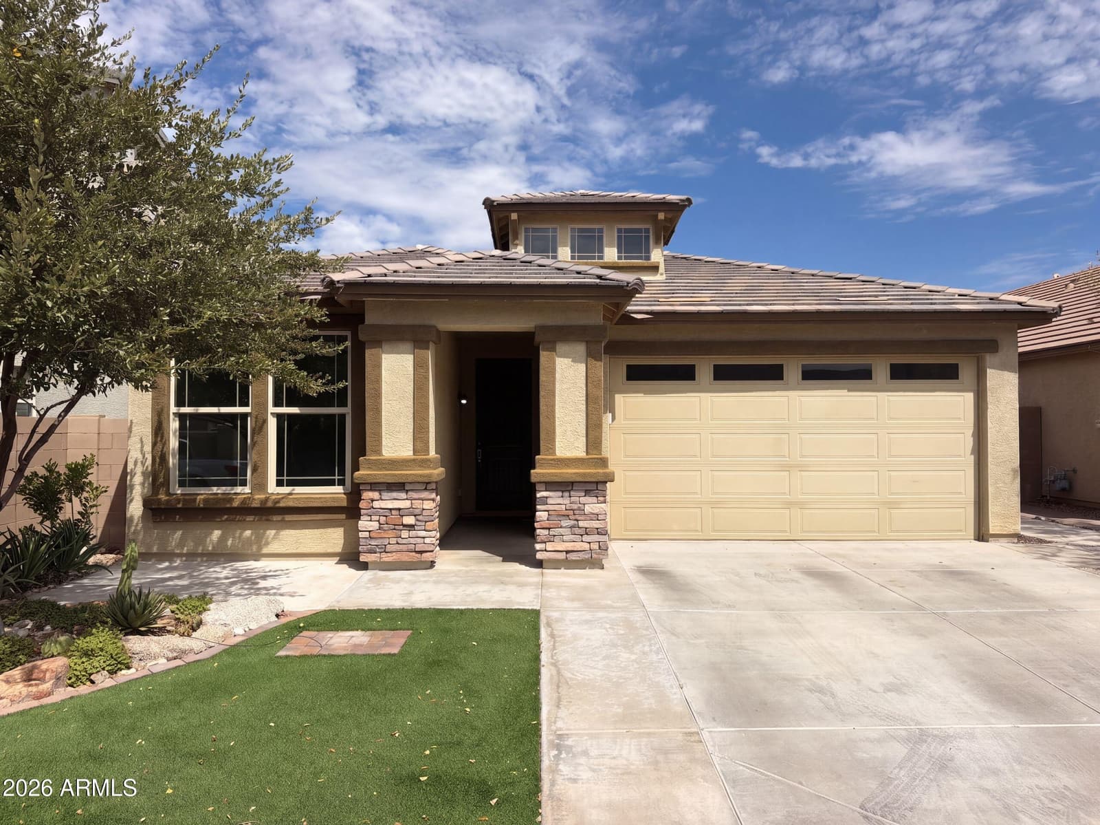 2518 E Fawn Drive, Phoenix, AZ 85042 — photo 1 of 30