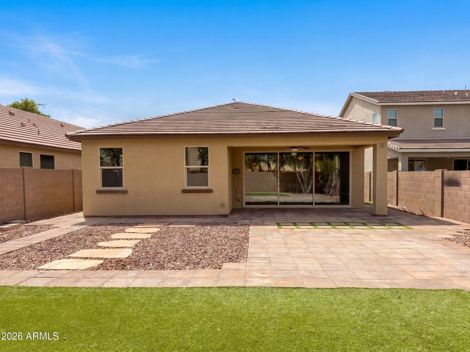 2518 E Fawn Drive, Phoenix, AZ 85042 — photo 8 of 30