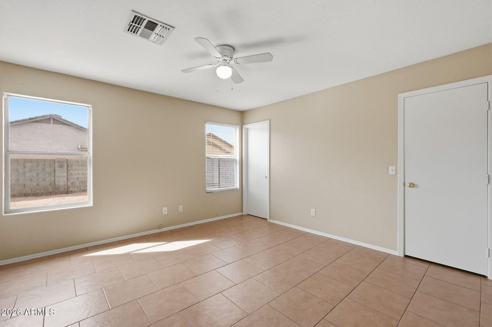 633 W Kingman Loop, Casa Grande, AZ 85122 — photo 7 of 26