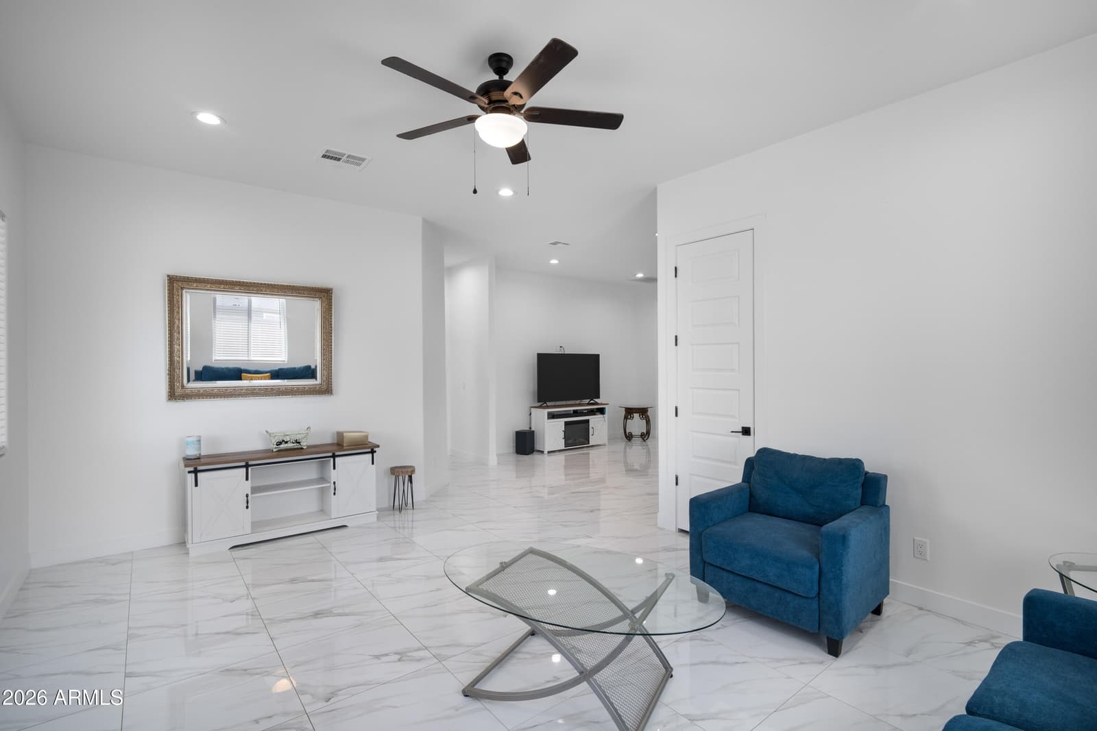 425 S Hidalgo Road, Chandler, AZ 85225 — photo 6 of 48
