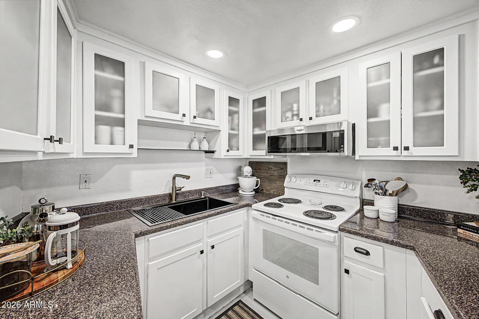 385 W Pierson Street E6, Phoenix, AZ 85013 — photo 8 of 24