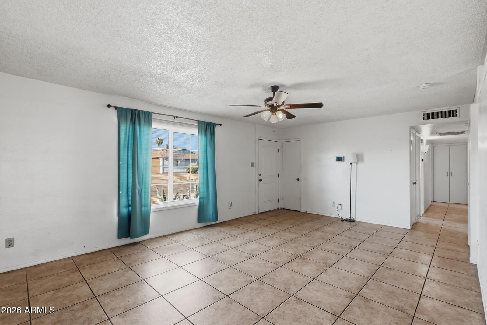 3449 W Mauna Loa Lane, Phoenix, AZ 85053 — photo 5 of 33