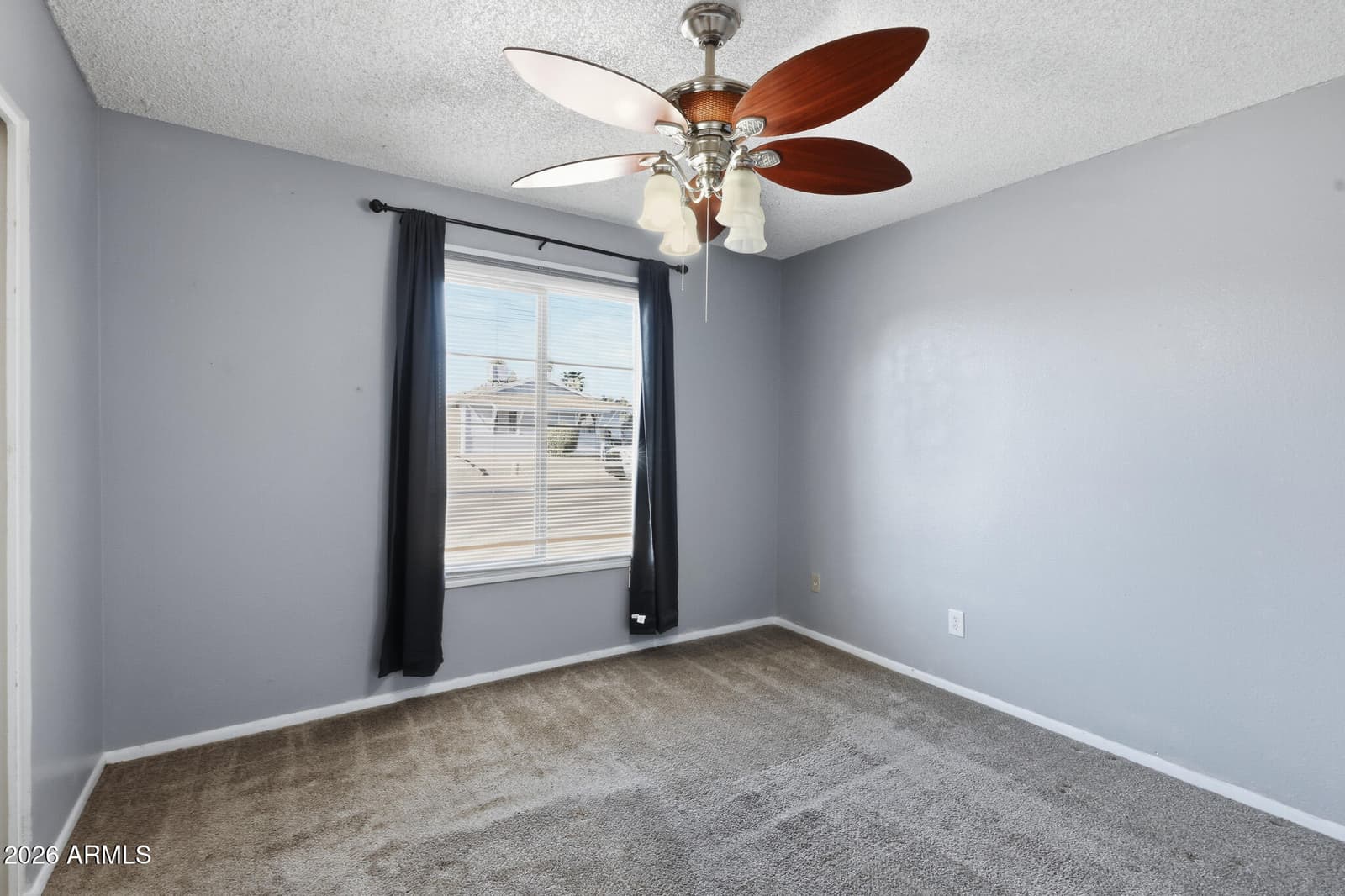 3449 W Mauna Loa Lane, Phoenix, AZ 85053 — photo 6 of 33