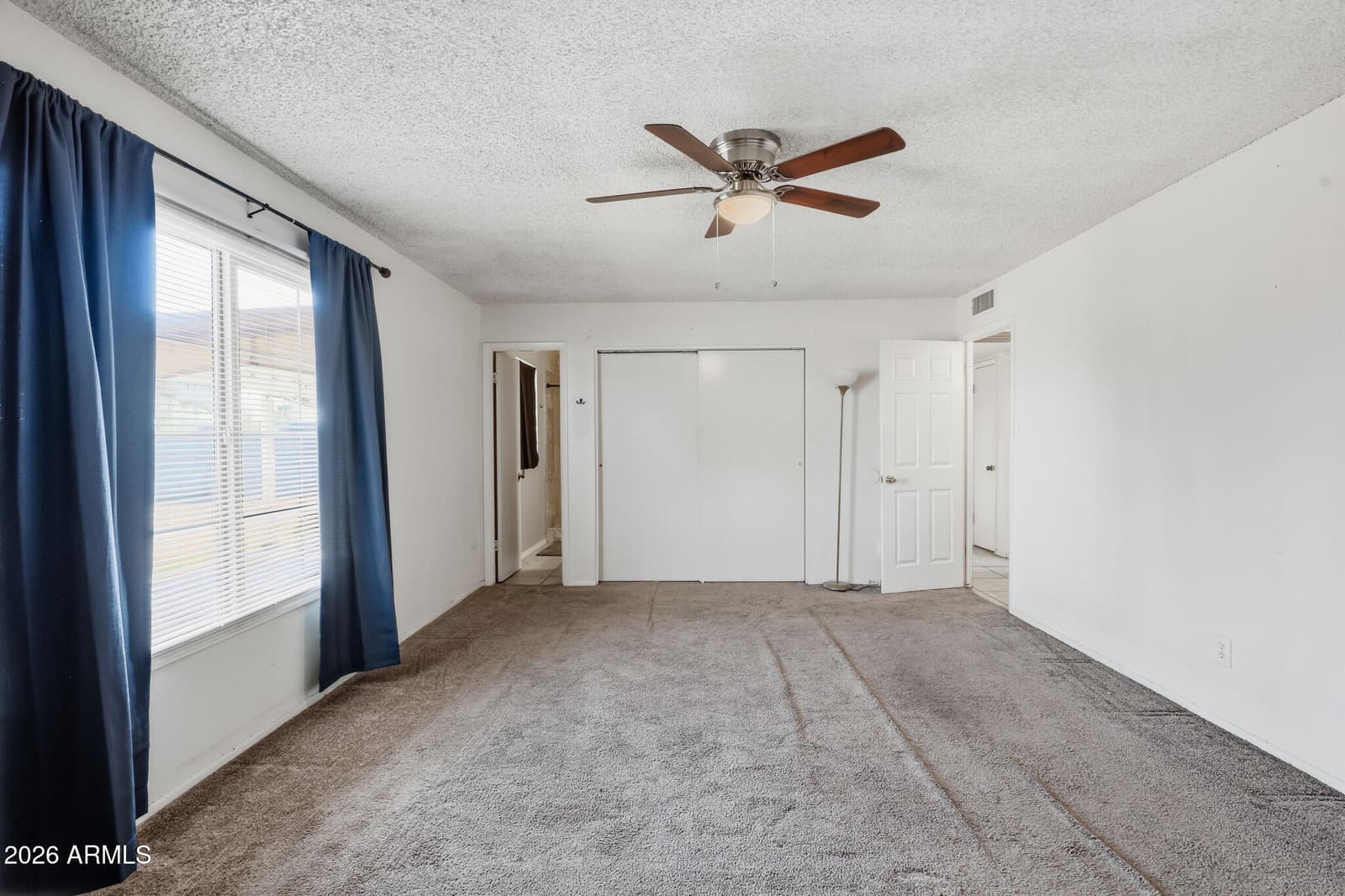 3449 W Mauna Loa Lane, Phoenix, AZ 85053 — photo 13 of 33