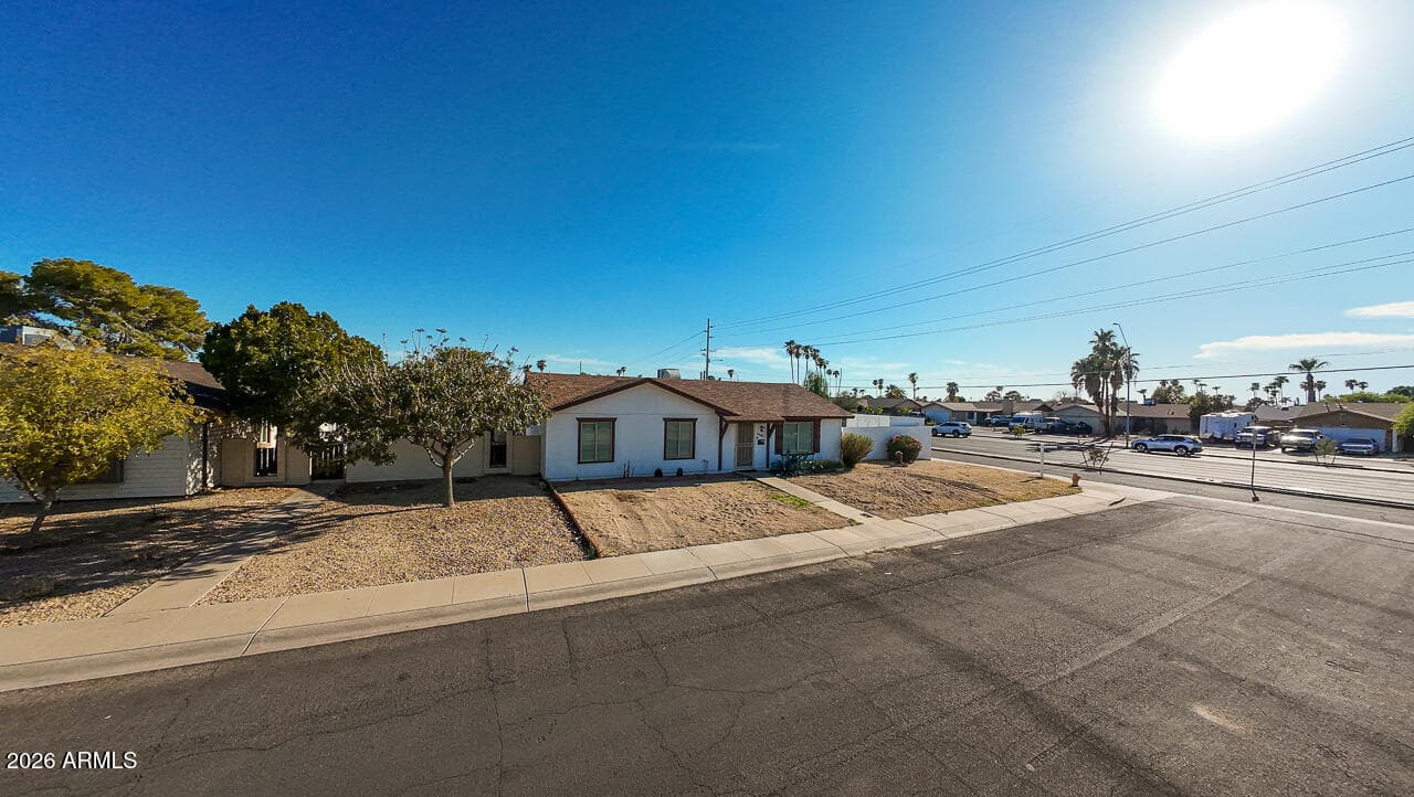 3449 W Mauna Loa Lane, Phoenix, AZ 85053 — photo 29 of 33