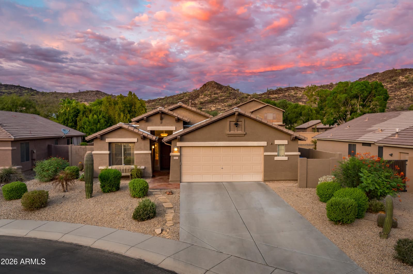 25821 N 41st Drive, Phoenix, AZ 85083 — photo 4 of 59