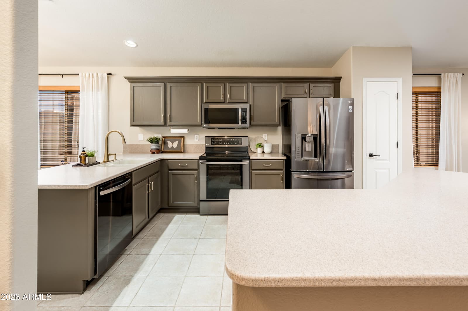 25821 N 41st Drive, Phoenix, AZ 85083 — photo 18 of 59