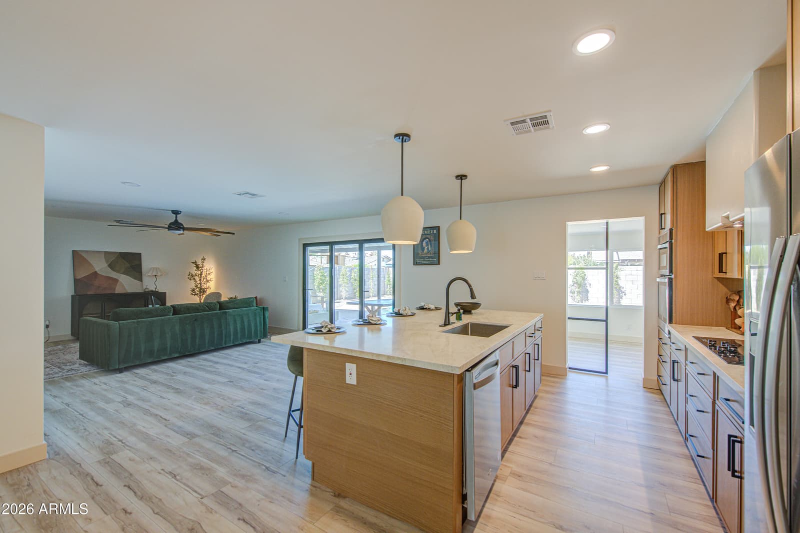 218 E Cairo Drive, Tempe, AZ 85282 — photo 7 of 46