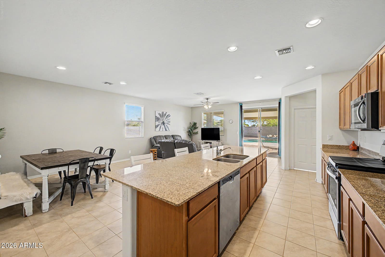18693 W Mescal Street, Surprise, AZ 85388 — photo 13 of 39