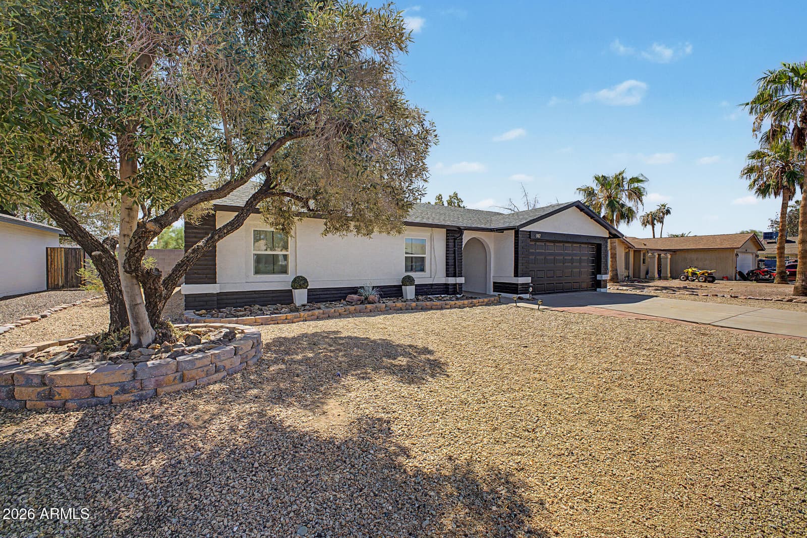 917 W Mission Drive, Chandler, AZ 85225 — photo 5 of 28