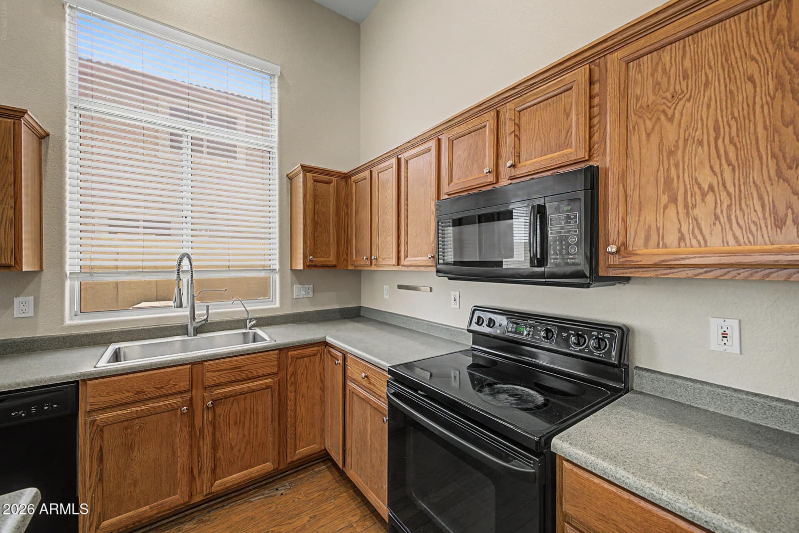 7037 W Pontiac Drive, Glendale, AZ 85308 — photo 13 of 27