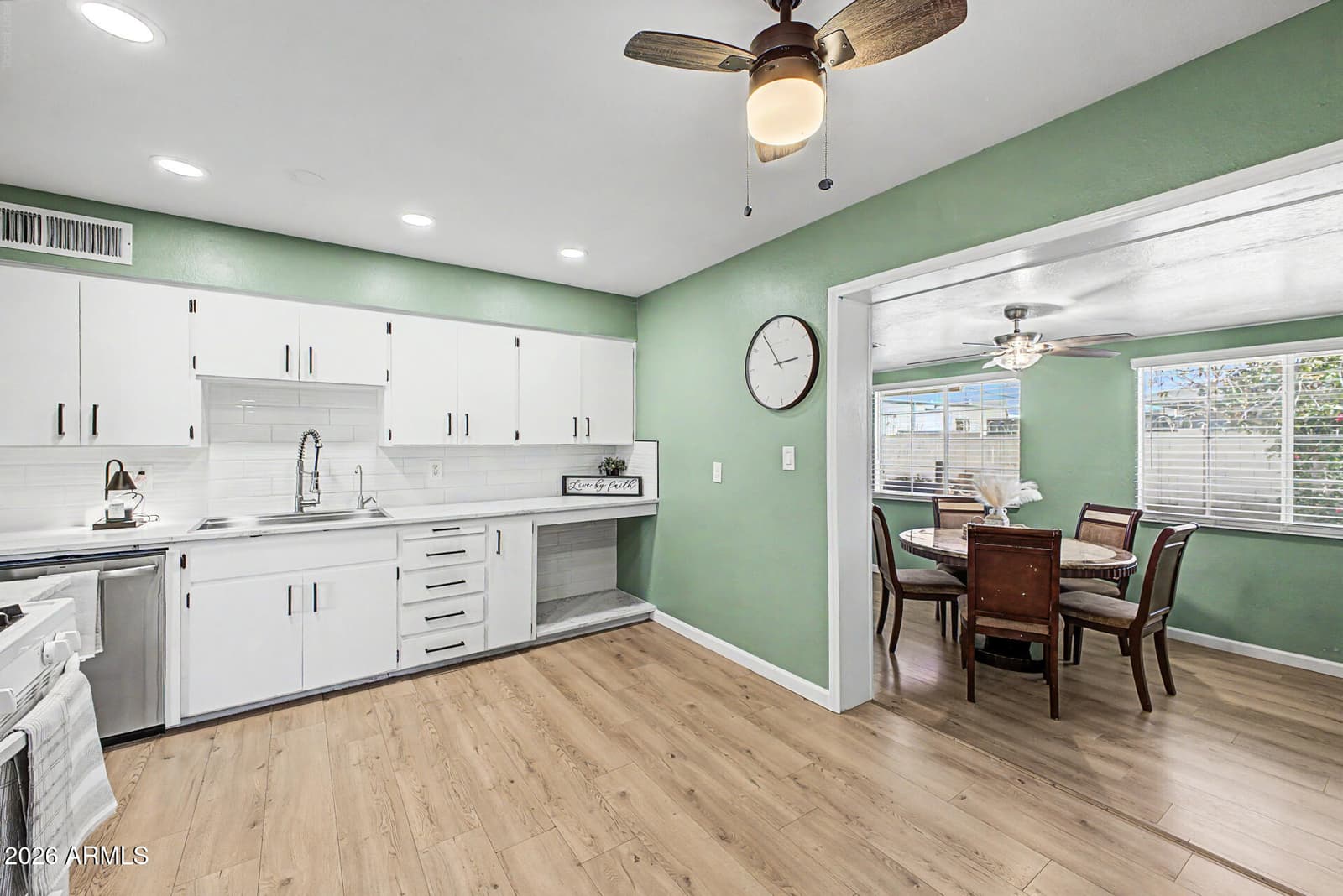 2045 W Cholla Street, Phoenix, AZ 85029 — photo 13 of 23