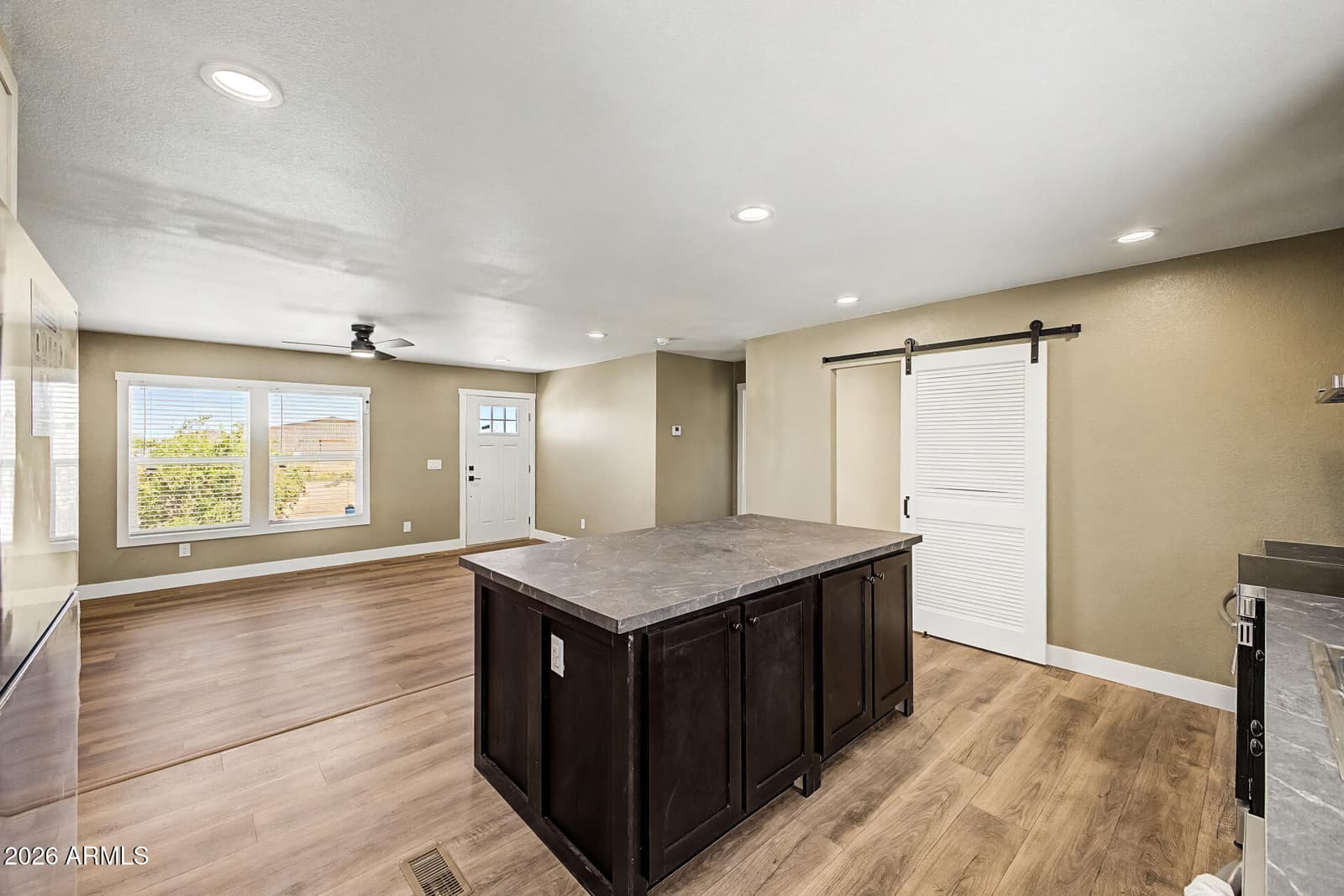 29279 N Brenner Pass Road, San Tan Valley, AZ 85144 — photo 10 of 35